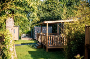 Sunelia Luxe Lodge